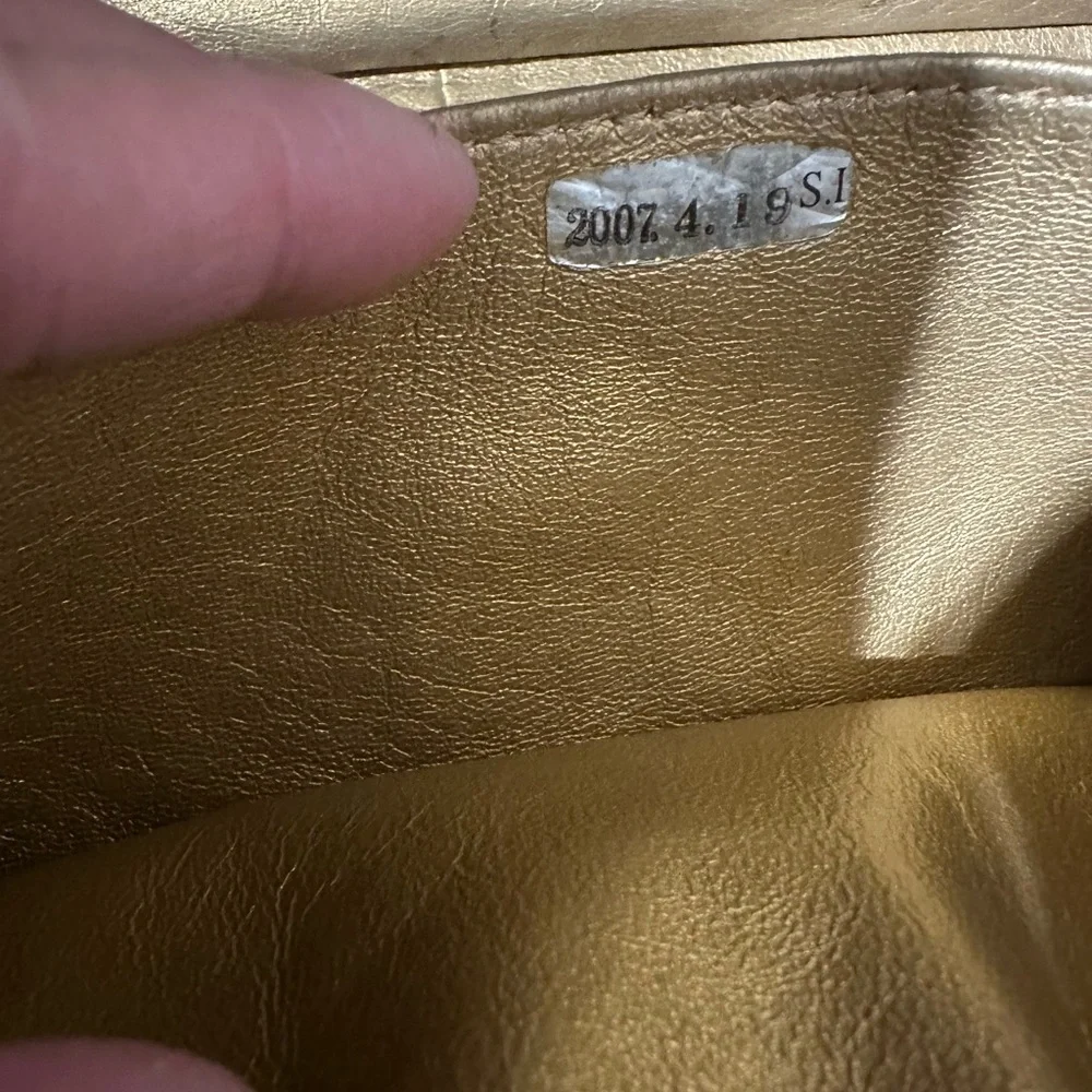 CHANEL ❤️🌟11372068 METTALIC GOLD BOWLING BAG W/ LEATHER LINED INTERIOR⭐️ - Picture 12 of 14